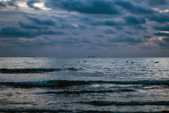 Каспийское море осенью в Актау фото