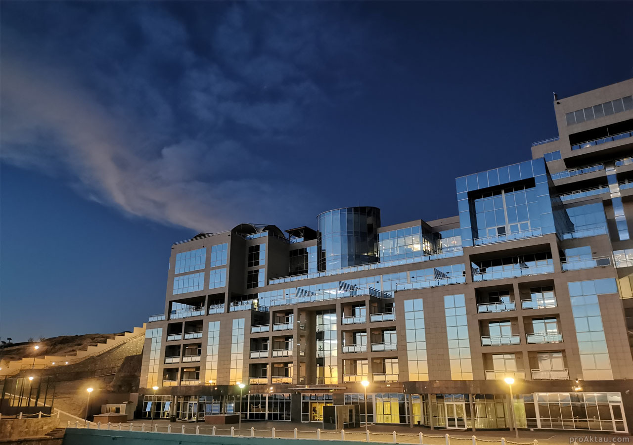 Caspian Riviera на закате